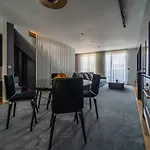 Lux Housing Seculo Xxi Homestay