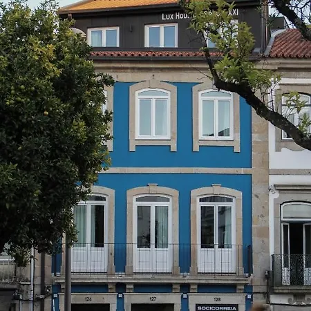 Lux Housing Seculo Xxi Проживание в семье Брага