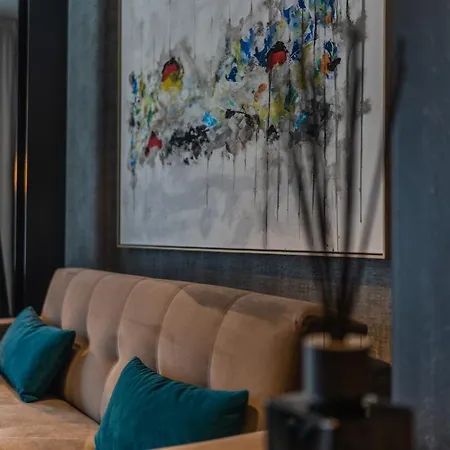 Lux Housing Seculo Xxi Homestay *