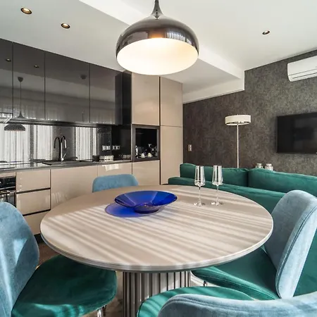 Lux Housing Seculo Xxi Homestay *