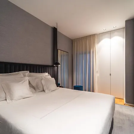 Lux Housing Seculo Xxi Braga