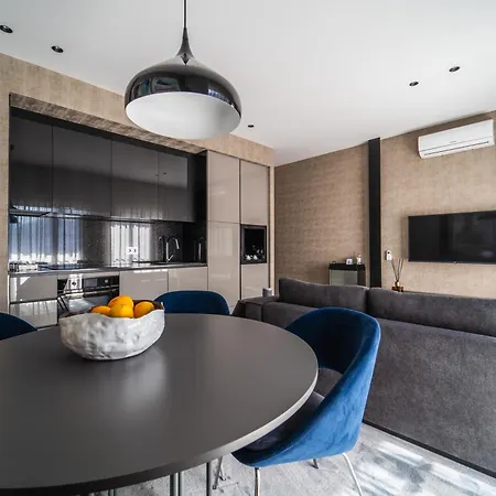 Проживание в семье Lux Housing Seculo Xxi