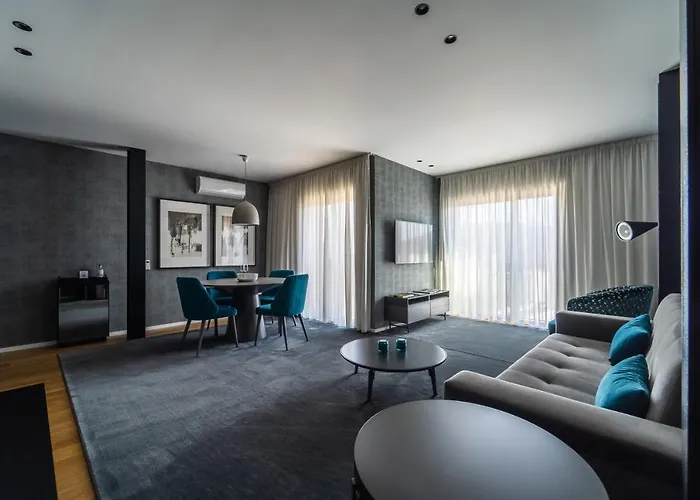 Lux Housing Seculo Xxi 布拉加