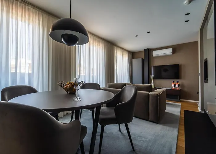 Lux Housing Seculo Xxi Homestay *