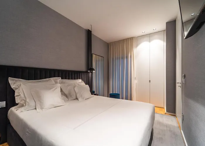 Lux Housing Seculo Xxi Braga